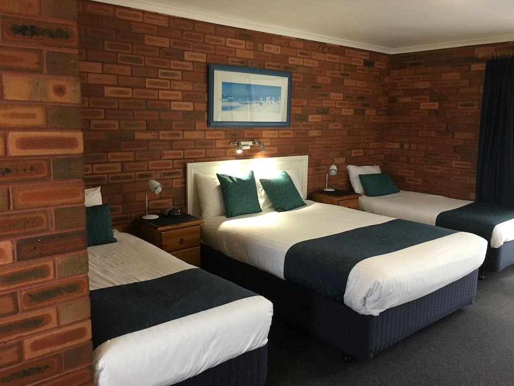 ميريمبولا Pelican Motor Inn المظهر الخارجي الصورة